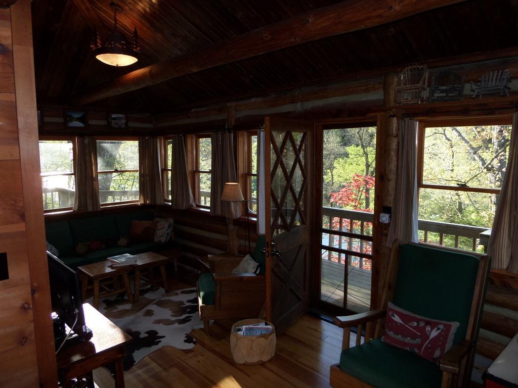 Villa Lake Lucerne Treehouse Eureka Springs Exterior foto